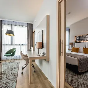 leonardo-royal-hotel-barcelona-fira.catalonia-hotels.com/